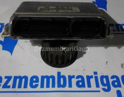 Calculator motor ecm ecu Volkswagen Passat / 3b2 - 3b5 (1996-2000), 1.8 Benzina, 92 KW, caroserie Berlina