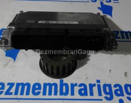 Calculator motor ecm ecu Volkswagen Passat / 3b3 - 3b6 (2000-2005), 2.0 Benzina, 85 KW, caroserie Break