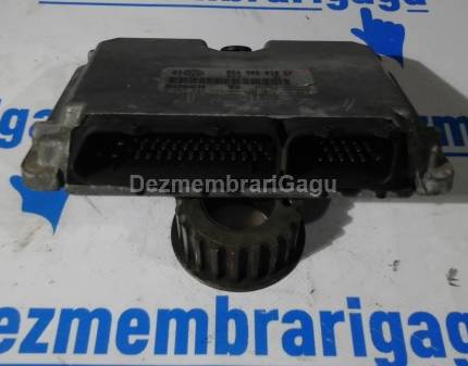 Calculator motor ecm ecu Volkswagen Golf Iv (1997-2005), 2.0 Benzina, 85 KW, caroserie Hatchback