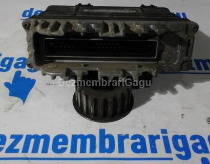 Calculator motor ecm ecu Volkswagen Golf III (1991-1998), 1.6 Benzina, 55 KW, caroserie Hatchback