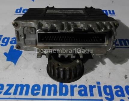 Calculator motor ecm ecu Volkswagen Golf III (1991-1998), 1.6 Benzina, 55 KW, caroserie Hatchback