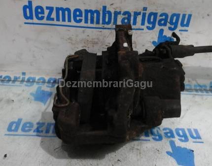 Etrier fata dreapta Volkswagen Passat / 3b3 - 3b6 (2000-2005)