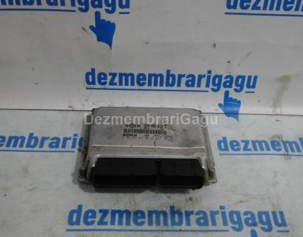 Calculator motor ecm ecu Volkswagen Passat / 3b2 - 3b5 (1996-2000), 1.8 Benzina, 92 KW, caroserie Break