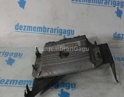 Calculator motor ecm ecu Renault Megane Ii (2002-), 1.6 Benzina, 83 KW, caroserie Hatchback