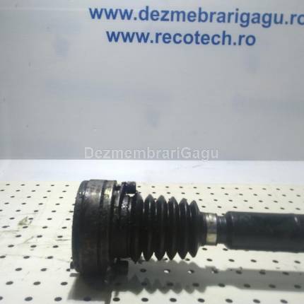 Planetara dreapta fata Volkswagen Polo (1994-2001), 1.4 Benzina, caroserie Hatchback