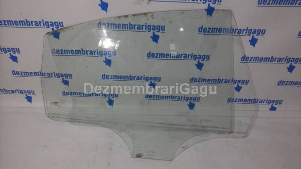 Vand geam usa ds VOLKSWAGEN PASSAT / 3B3 - 3B6 (2000-2005) din dezmembrari