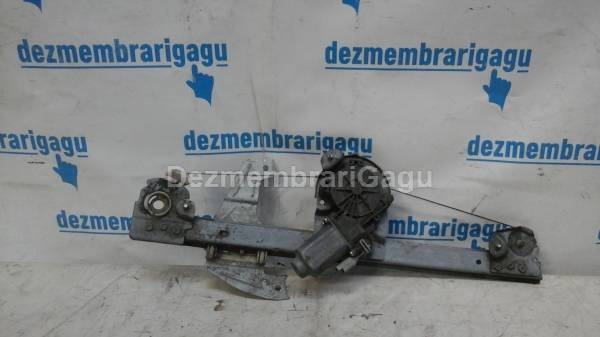 De vanzare macara geam stanga PEUGEOT 107