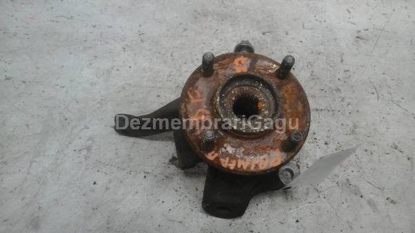 De vanzare fuzeta fata dreapta NISSAN PRIMERA (2002-) second hand