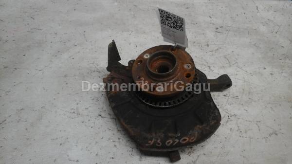 De vanzare fuzeta fata stanga VOLKSWAGEN POLO (2001-2009), 1.4 Diesel