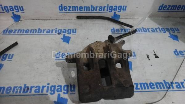 De vanzare etrier fata dreapta PEUGEOT 406