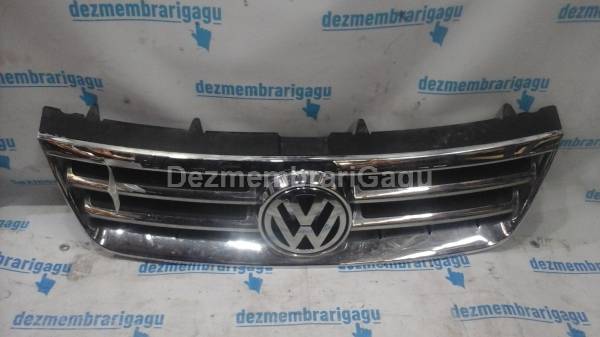 De vanzare grile capota VOLKSWAGEN TOUAREG (2002-)