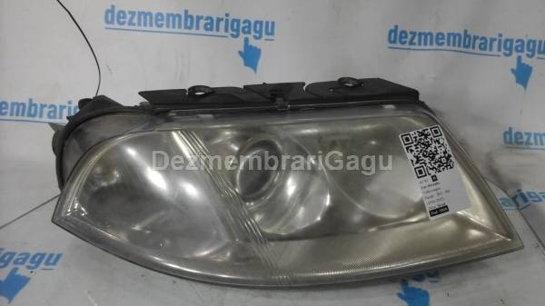 De vanzare far dreapta VOLKSWAGEN PASSAT / 3B3 - 3B6 (2000-2005)