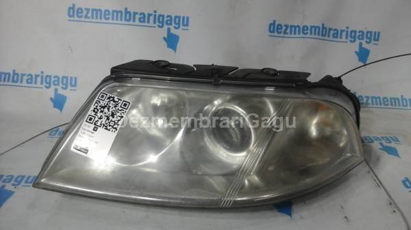 De vanzare far stanga VOLKSWAGEN PASSAT / 3B3 - 3B6 (2000-2005)