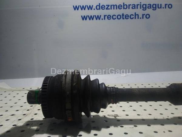 De vanzare planetara dreapta fata VOLKSWAGEN PASSAT / 3B2 - 3B5 (1996-2000), 1.8 Benzina, 92 KW