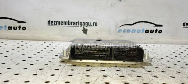 De vanzare calculator motor ecm ecu VOLKSWAGEN PASSAT / 3B3 - 3B6 (2000-2005)